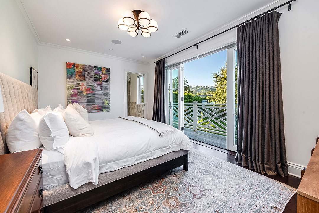 28 J Lo Ben Affleck Former Beverly Hills Rental