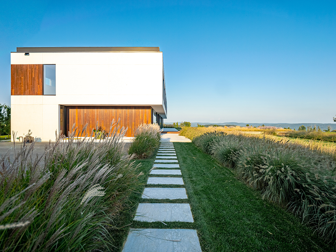 Explore A 25m Modern Set On 134 Acres In The Hudson Valley O