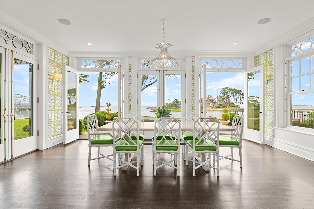 Realty Plans Tour A 58m Georgian Colonial On The Water In Greenwich C