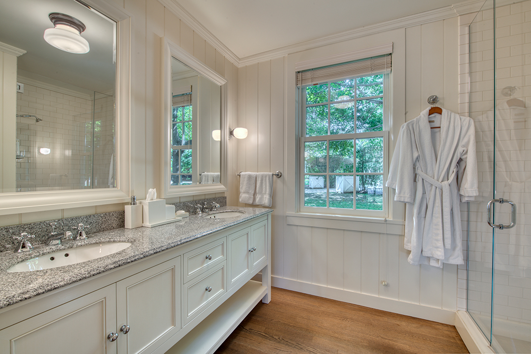 Late Architect And Designer Thierry Desponts Southampton Estate Asks 20m 320 Majors Path Southampton Guest Bath