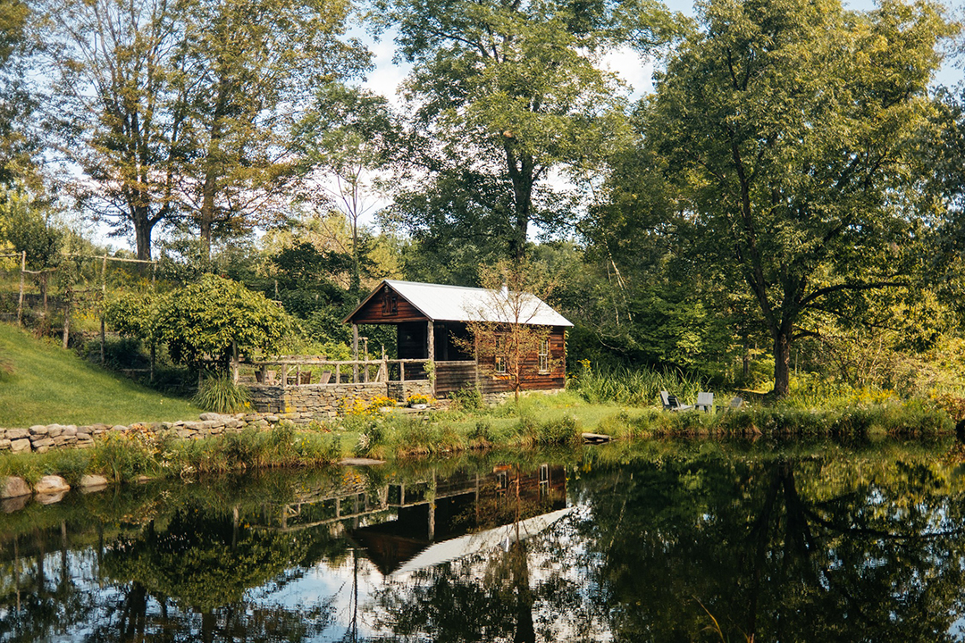 British Artists Gary Hume And Georgie Hopton List Lovely Upstate New York Compound 044