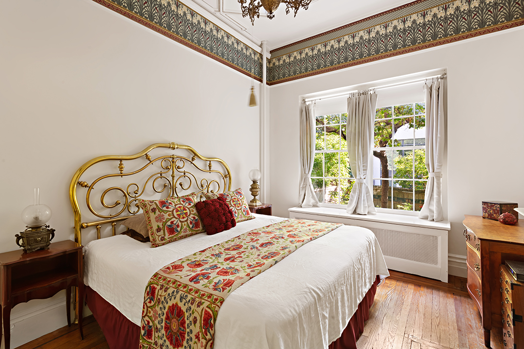 Chef Geoffrey Zakarians Charming Former West Village Townhouse Wants 9 4m Q