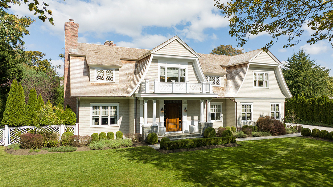 A Hamptons Home With New England Charm Asks 7 75m D