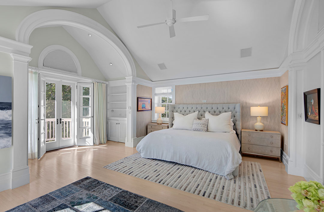 21 Beyonce Marthas Vineyard Primary Bedroom