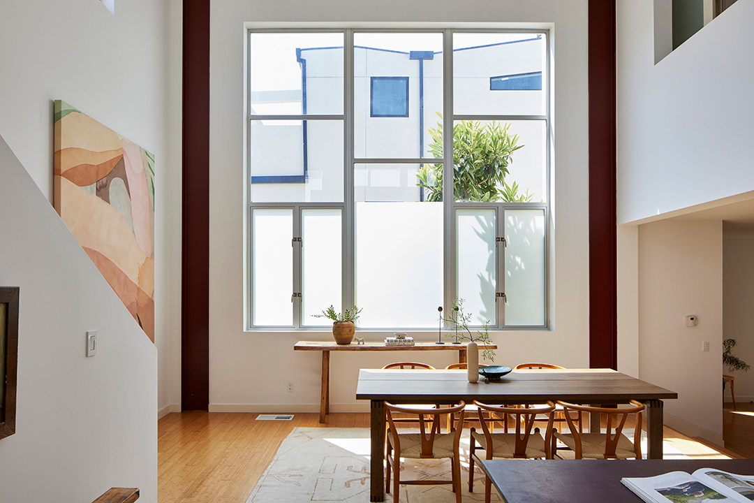 Yellowstone Actress Jen Landon Lists Her Artsy Minimalist Style Cali Spread J