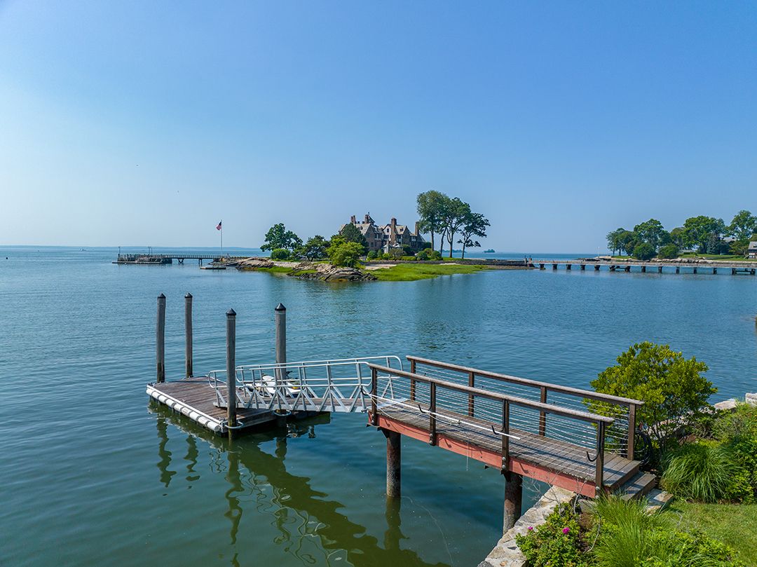 James Gagliardi Tour A 58m Georgian Colonial On The Water In Greenwich G