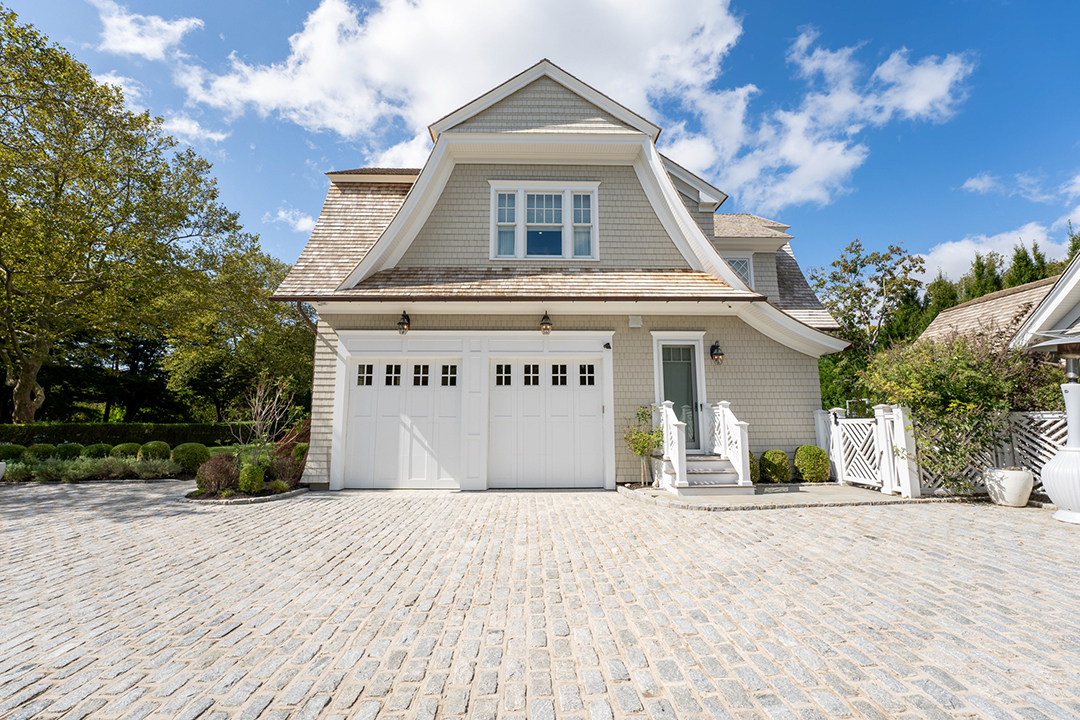 A Hamptons Home With New England Charm Asks 7 75m F