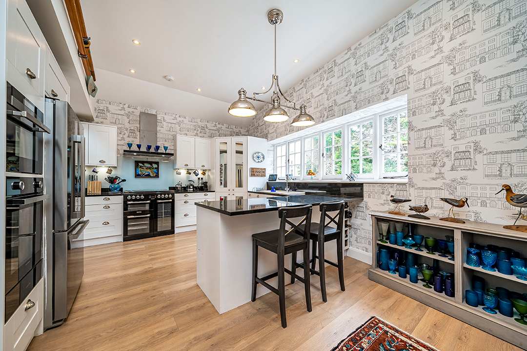 Historic London Ferry House Perched On The River Thames Looks For 2m G