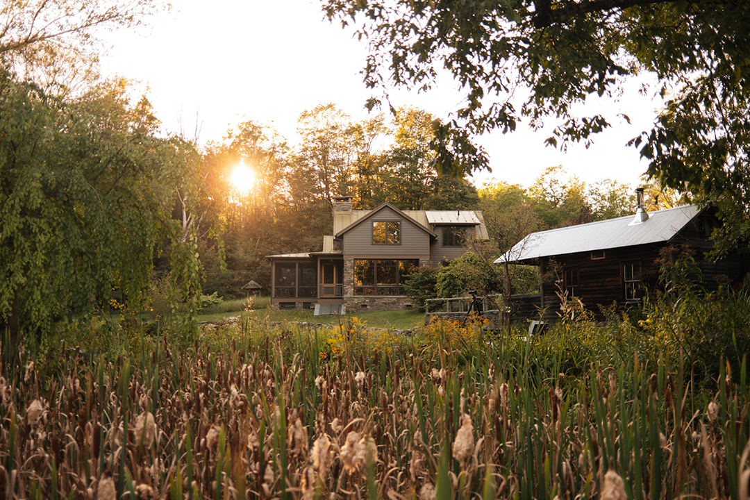 British Artists Gary Hume And Georgie Hopton List Lovely Upstate New York Compound 013