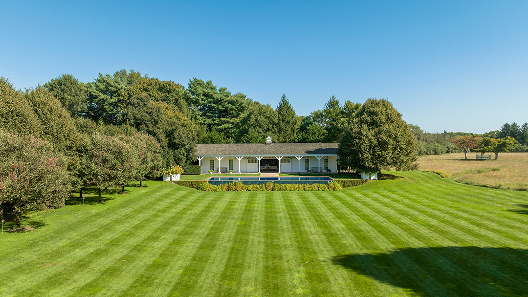 Late Architect And Designer Thierry Desponts Southampton Estate Asks 20m 2847 1480 Drone 28 Dd Copy 123