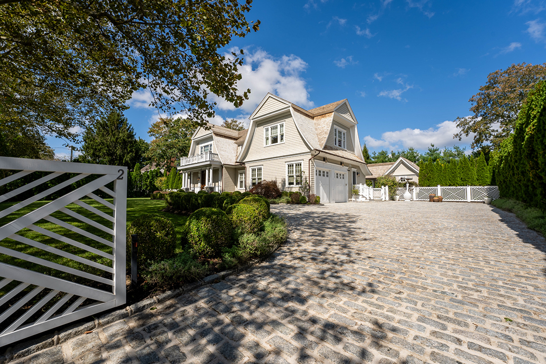 A Hamptons Home With New England Charm Asks 7 75m X