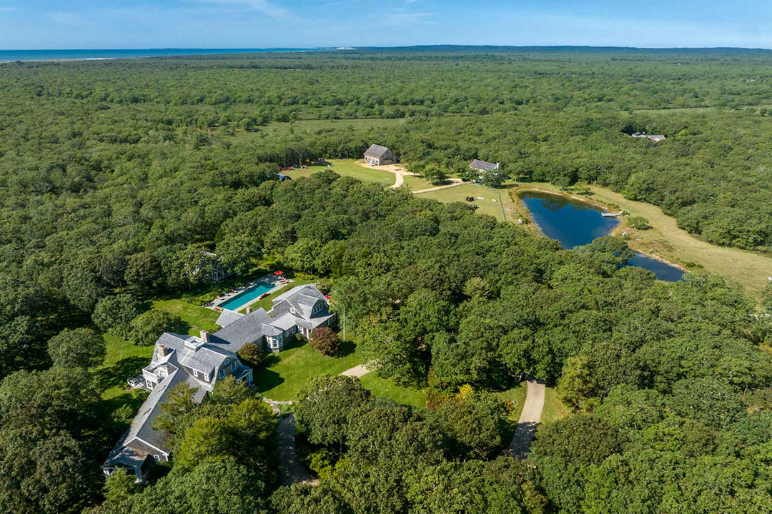 1 Beyonce Marthas Vineyard Aerial