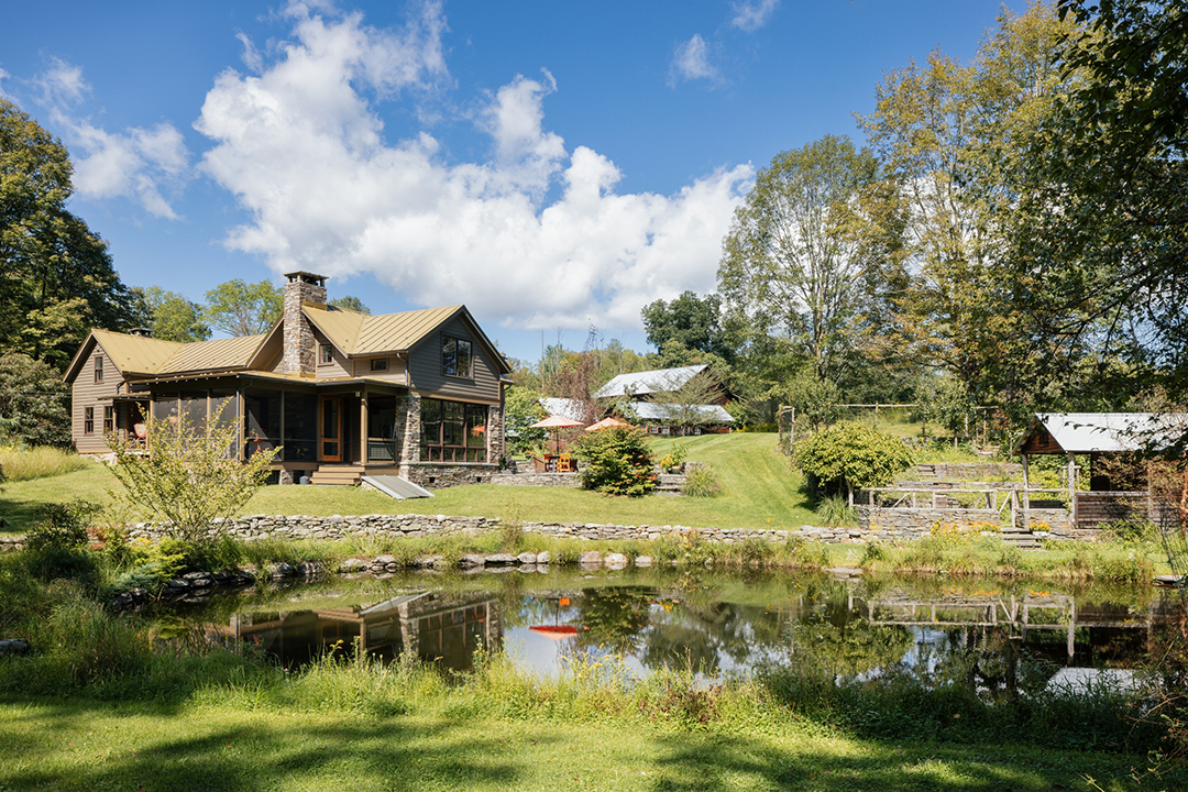British Artists Gary Hume And Georgie Hopton List Lovely Upstate New York Compound 001