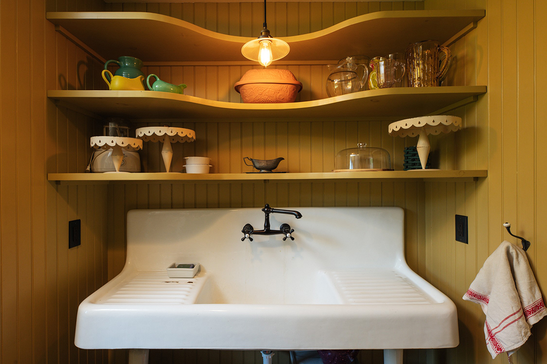 British Artists Gary Hume And Georgie Hopton List Lovely Upstate New York Compound 052