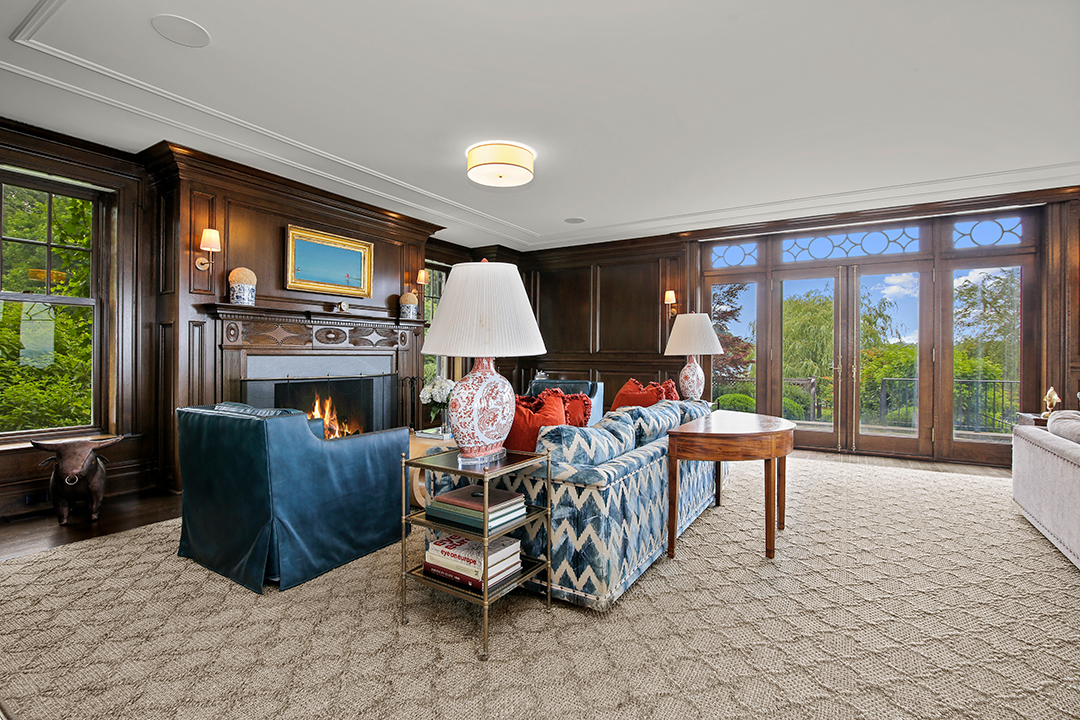 Realty Plans Tour A 58m Georgian Colonial On The Water In Greenwich S