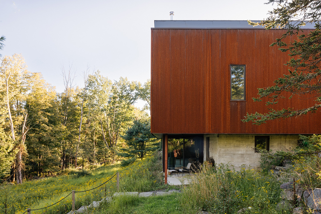 British Artists Gary Hume And Georgie Hopton List Lovely Upstate New York Compound 035