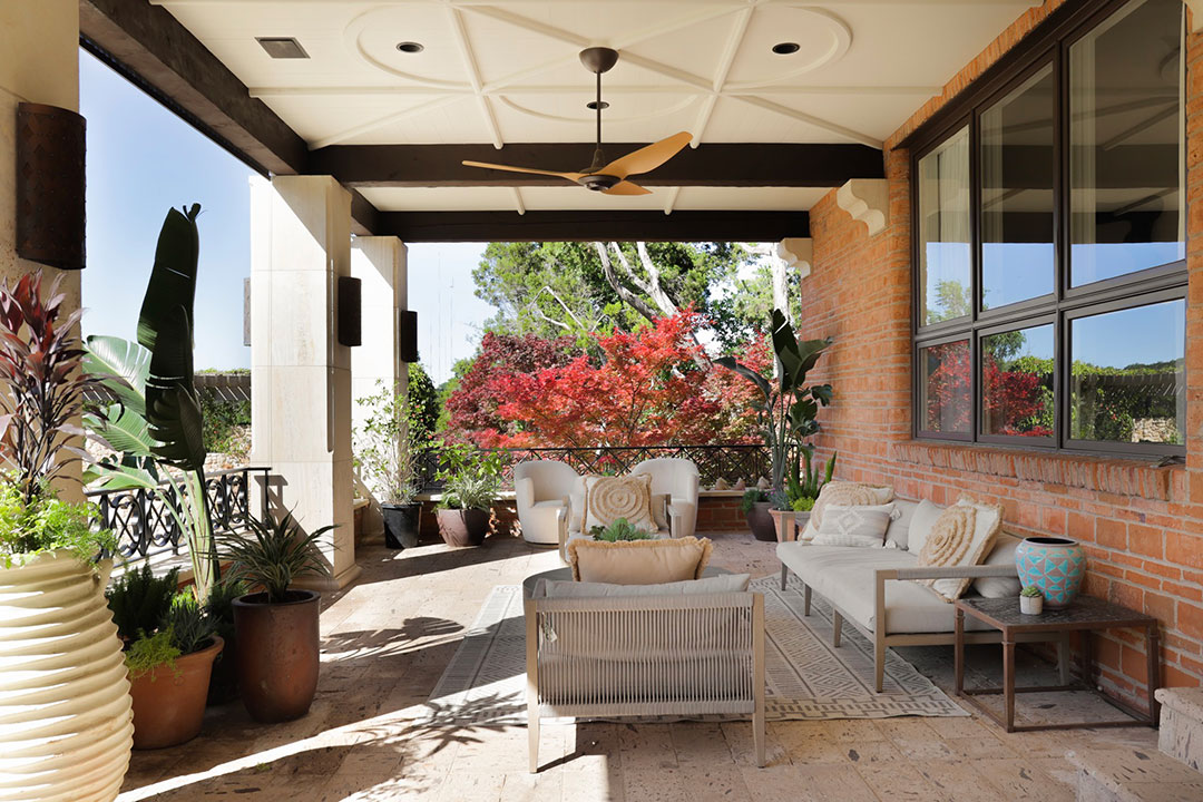 48 Warren Skaaren Austin Covered Patio