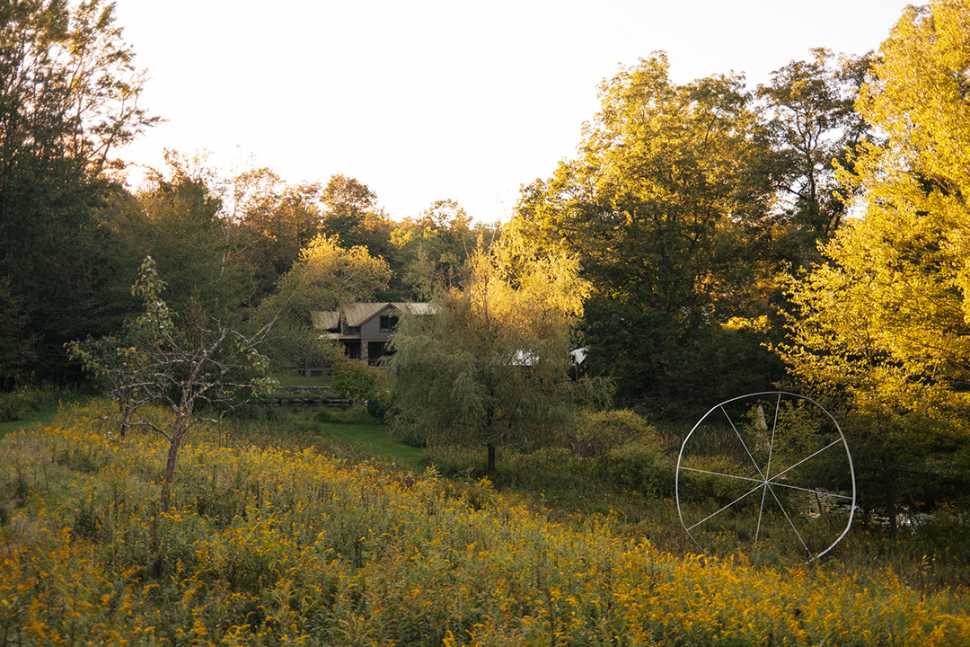 British Artists Gary Hume And Georgie Hopton List Lovely Upstate New York Compound 046
