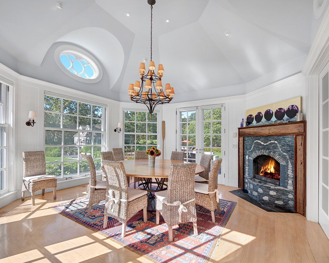 15 Beyonce Marthas Vineyard Dining Room