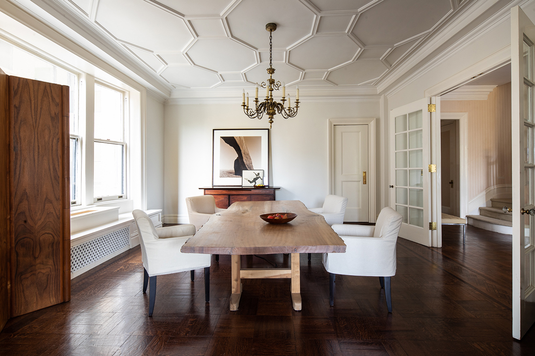 Annie Leibovitz Lists Upper West Side Duplex Brimming With Artistic Elegance For 8 6m F
