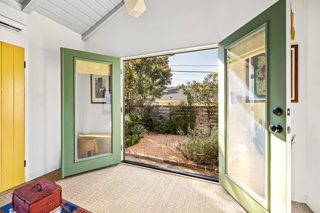 Laurel Canyon Compound With A Sweet Celebrity Pedigree Wants 2 6m K