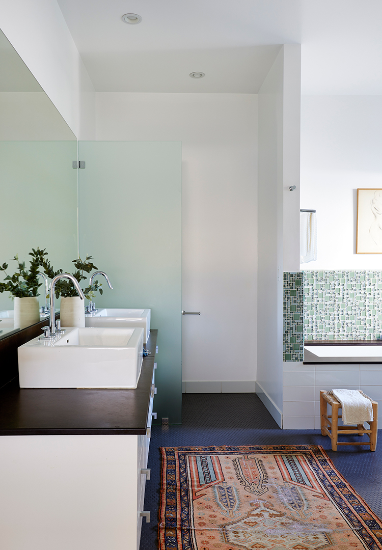 Yellowstone Actress Jen Landon Lists Her Artsy Minimalist Style Cali Spread X