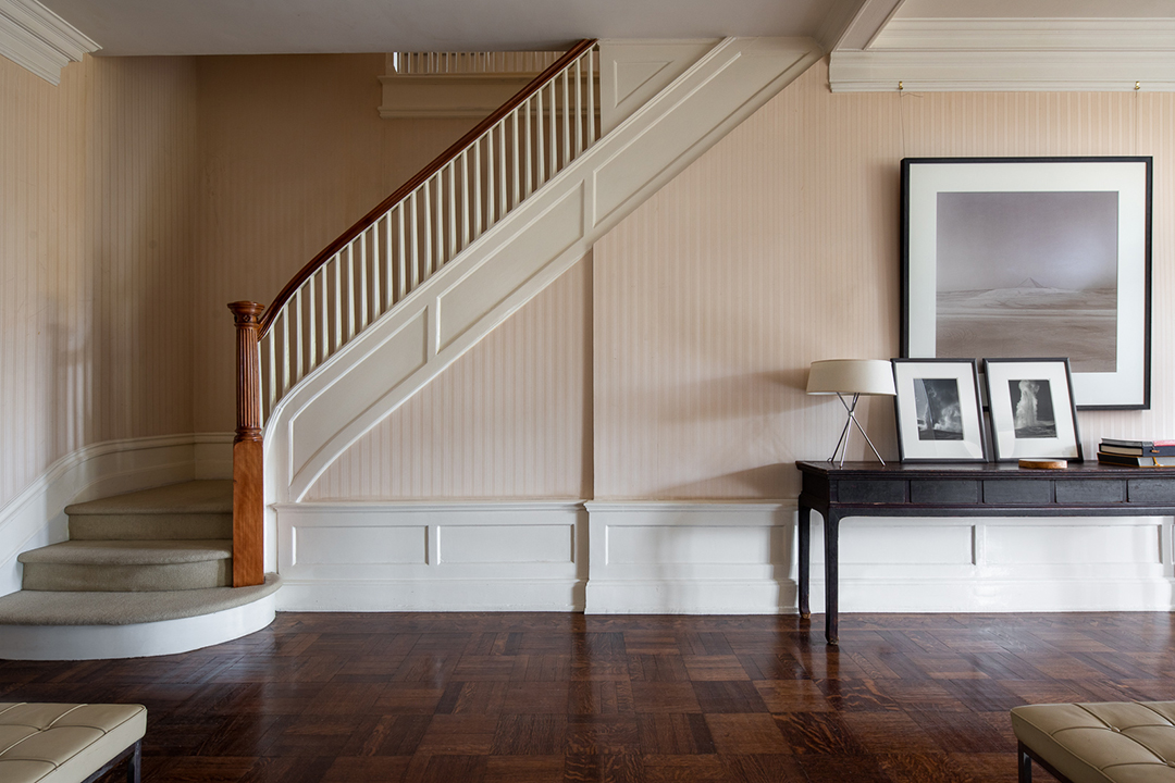 Annie Leibovitz Lists Upper West Side Duplex Brimming With Artistic Elegance For 8 6m I