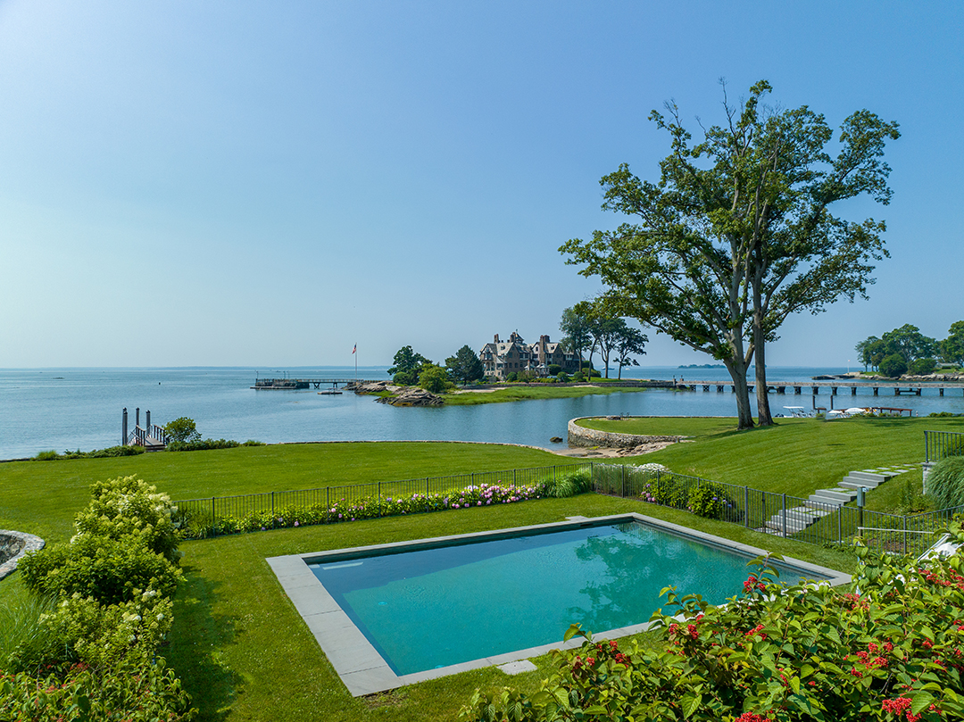 James Gagliardi Tour A 58m Georgian Colonial On The Water In Greenwich F