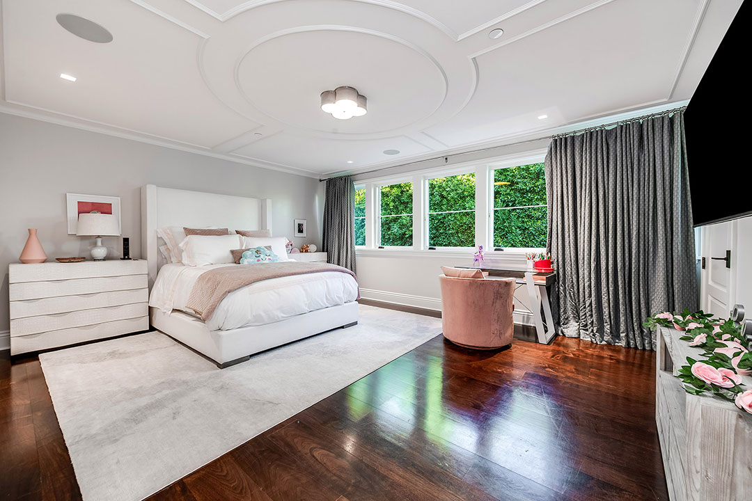 16 J Lo Ben Affleck Former Beverly Hills Rental