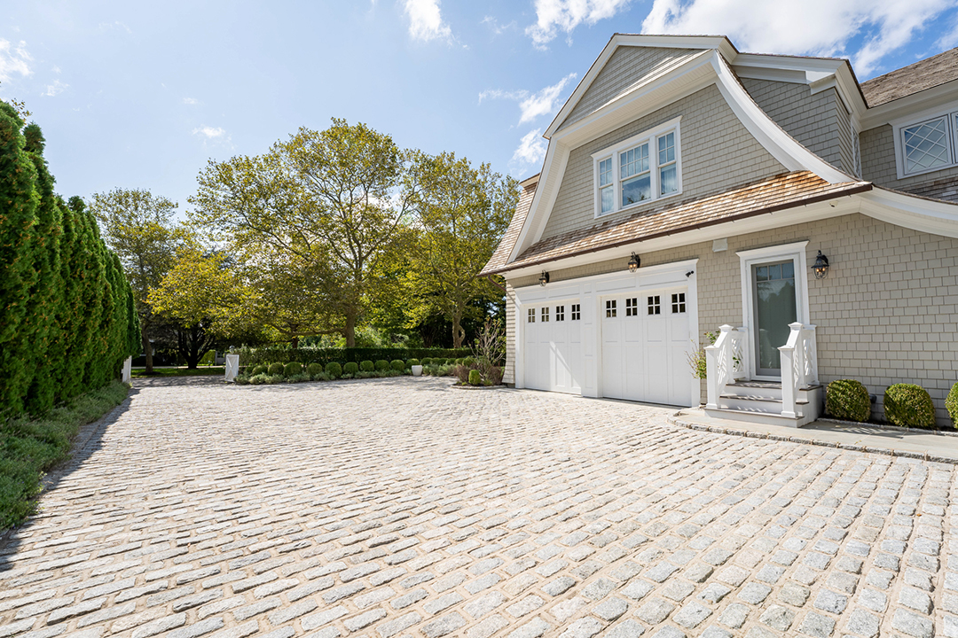 A Hamptons Home With New England Charm Asks 7 75m G
