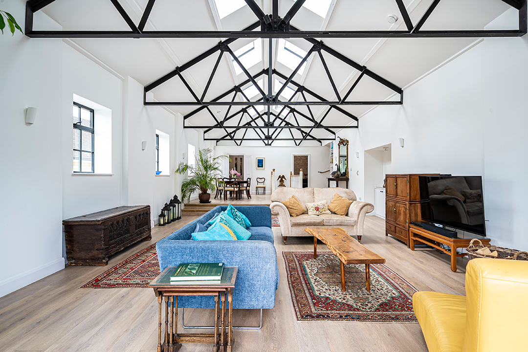 Historic London Ferry House Perched On The River Thames Looks For 2m B