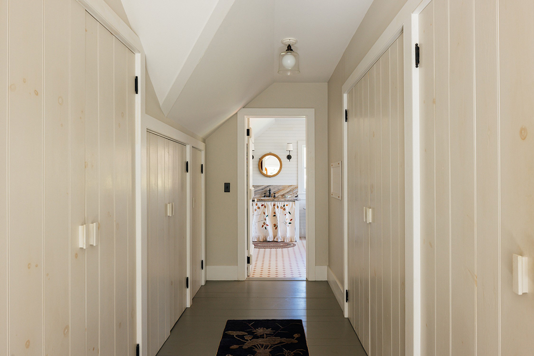 British Artists Gary Hume And Georgie Hopton List Lovely Upstate New York Compound 029