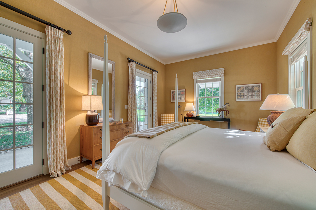 Late Architect And Designer Thierry Desponts Southampton Estate Asks 20m 320 Majors Path Southampton Guest Br 2