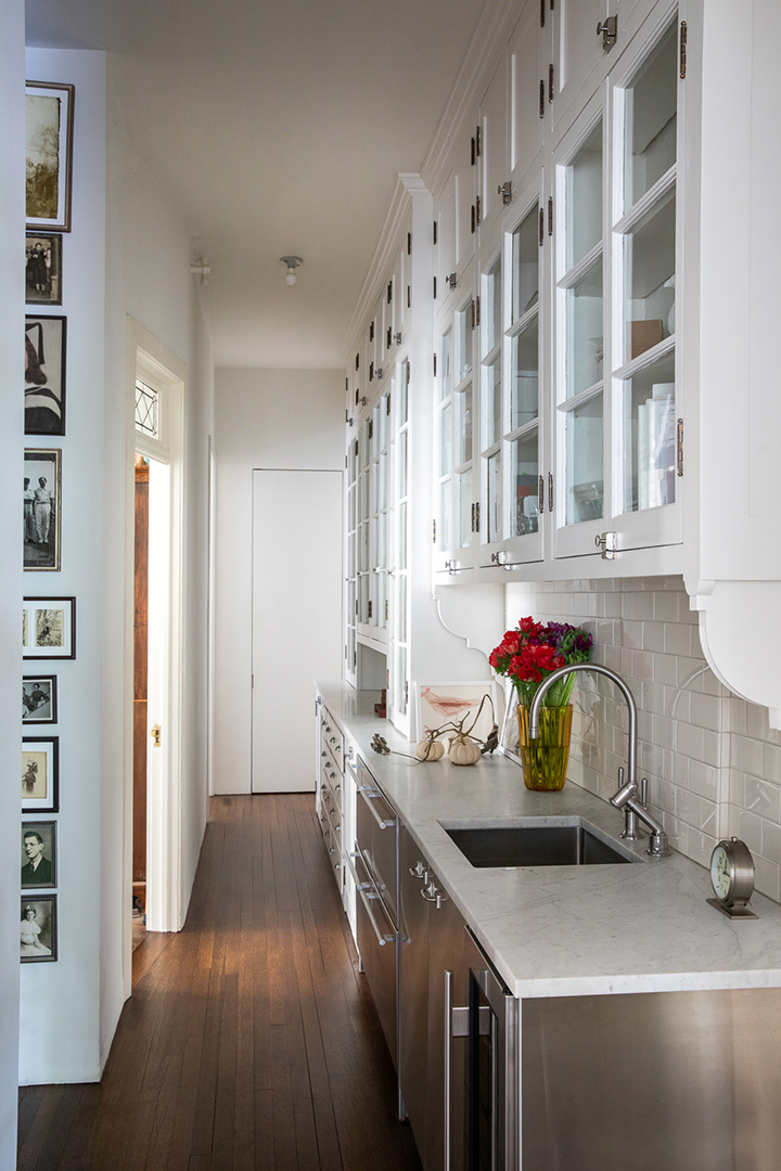 Annie Leibovitz Lists Upper West Side Duplex Brimming With Artistic Elegance For 8 6m O