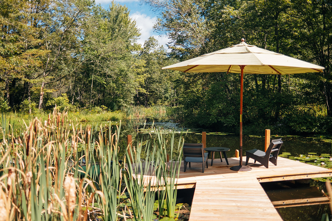 British Artists Gary Hume And Georgie Hopton List Lovely Upstate New York Compound 010