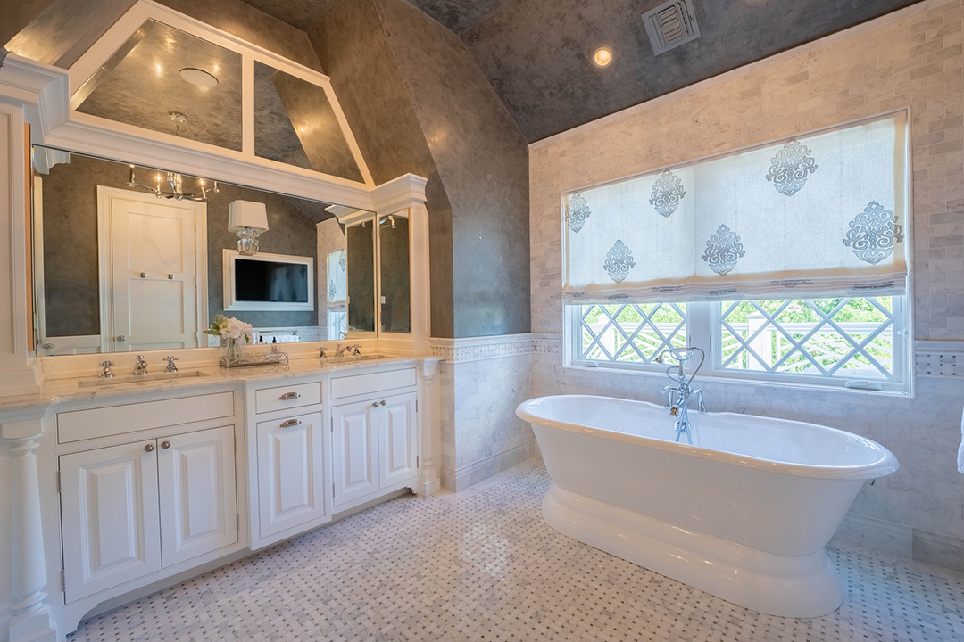A Hamptons Home With New England Charm Asks 7 75m K