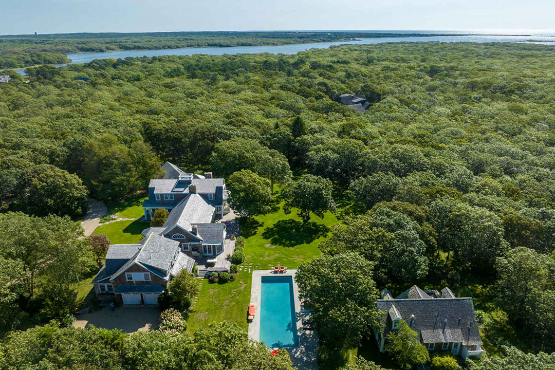 2 Beyonce Marthas Vineyard Aerial