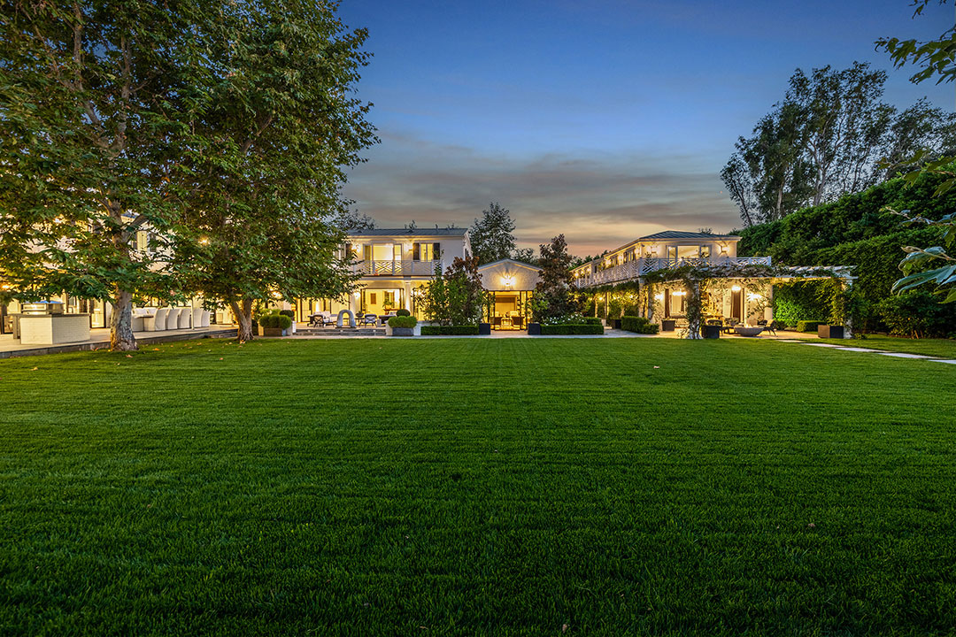 57 J Lo Ben Affleck Former Beverly Hills Rental