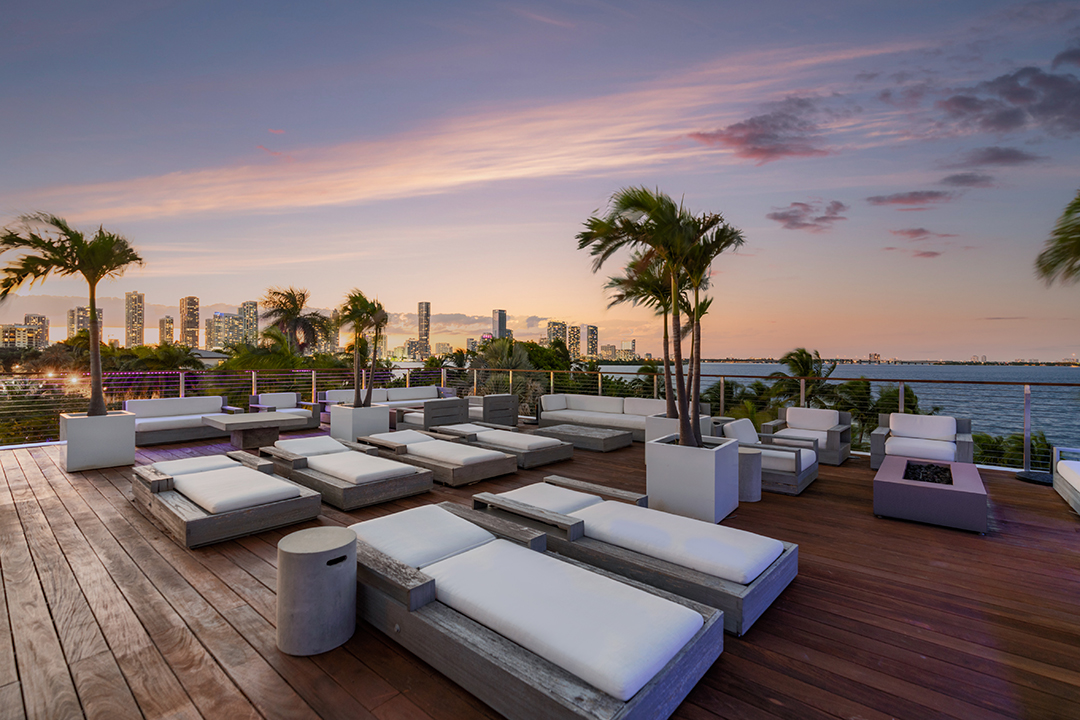 Modern Miami Beach Manse Owned By Seasoned Beauty Industry Exec Asks Nearly 20m 13