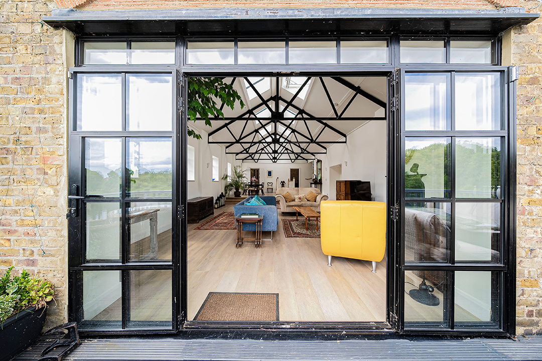 Historic London Ferry House Perched On The River Thames Looks For 2m F