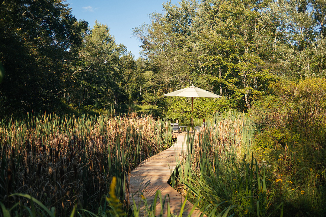 British Artists Gary Hume And Georgie Hopton List Lovely Upstate New York Compound 050