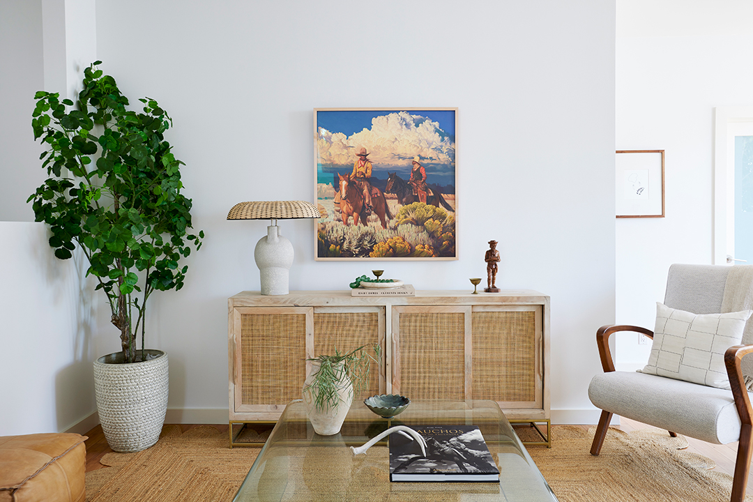 Yellowstone Actress Jen Landon Lists Her Artsy Minimalist Style Cali Spread O