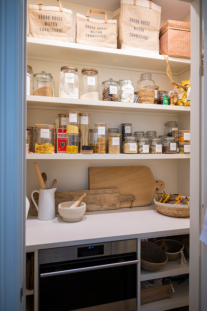 A Homeowner Seasoned In The Fashion Industry Gets A Fabulous Fairfield County Kitchen Dsc2305 2