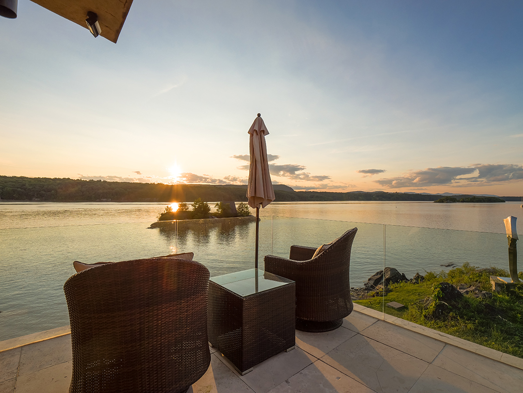 Explore A Surprising 25m Architectural Stunner Perched Right On The Hudson River M