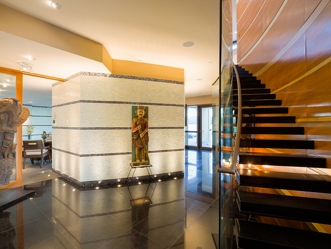 Explore A Surprising 25m Architectural Stunner Perched Right On The Hudson River P