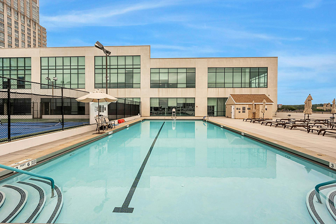 Former Yankees Star Bernie Williams Puts White Plains Condo On The Market O