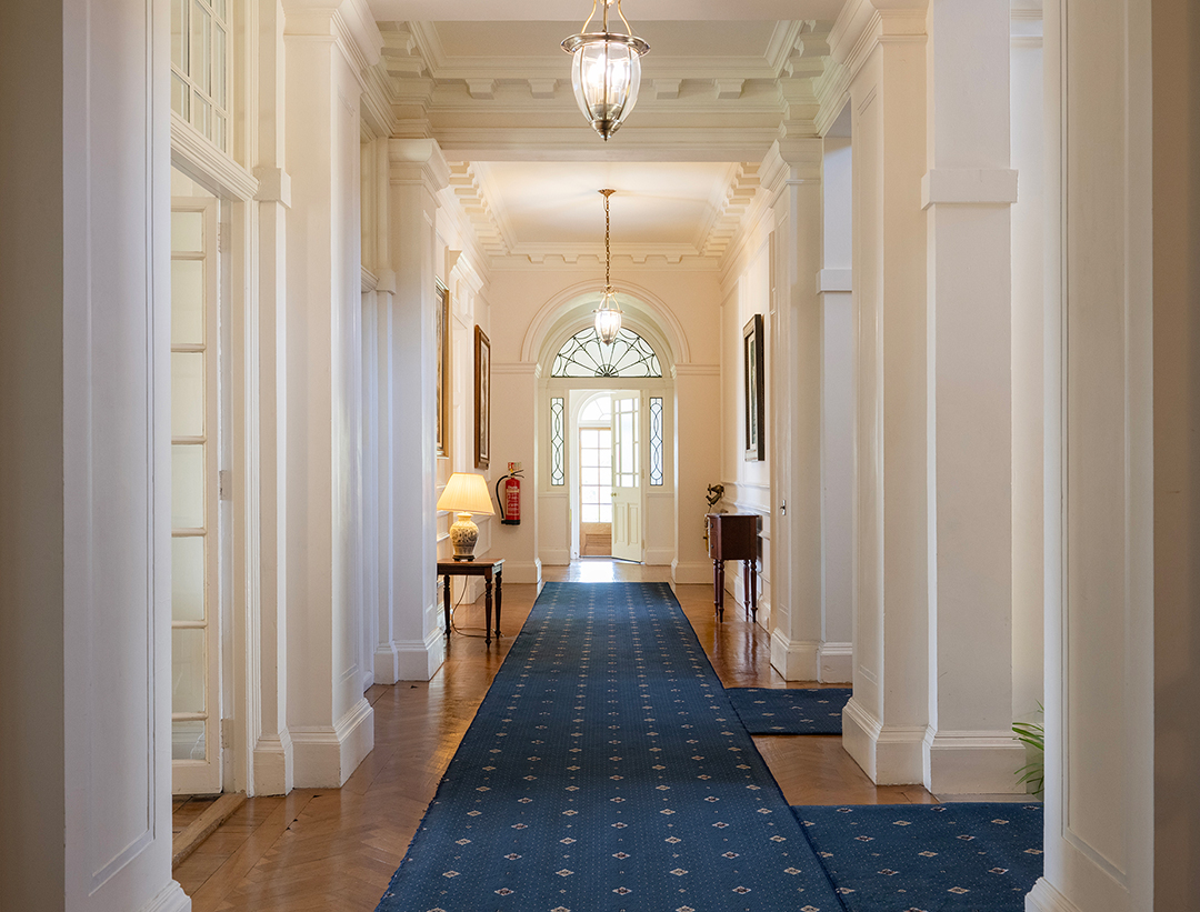 Bob Dylans Lavish And Enchanting Scottish Highlands Estate Finds A Buyer A