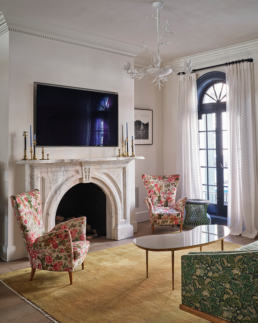 Design Powerhouses Cortney And Robert Novogratz List Their Whimsical Waverly Place Palace A