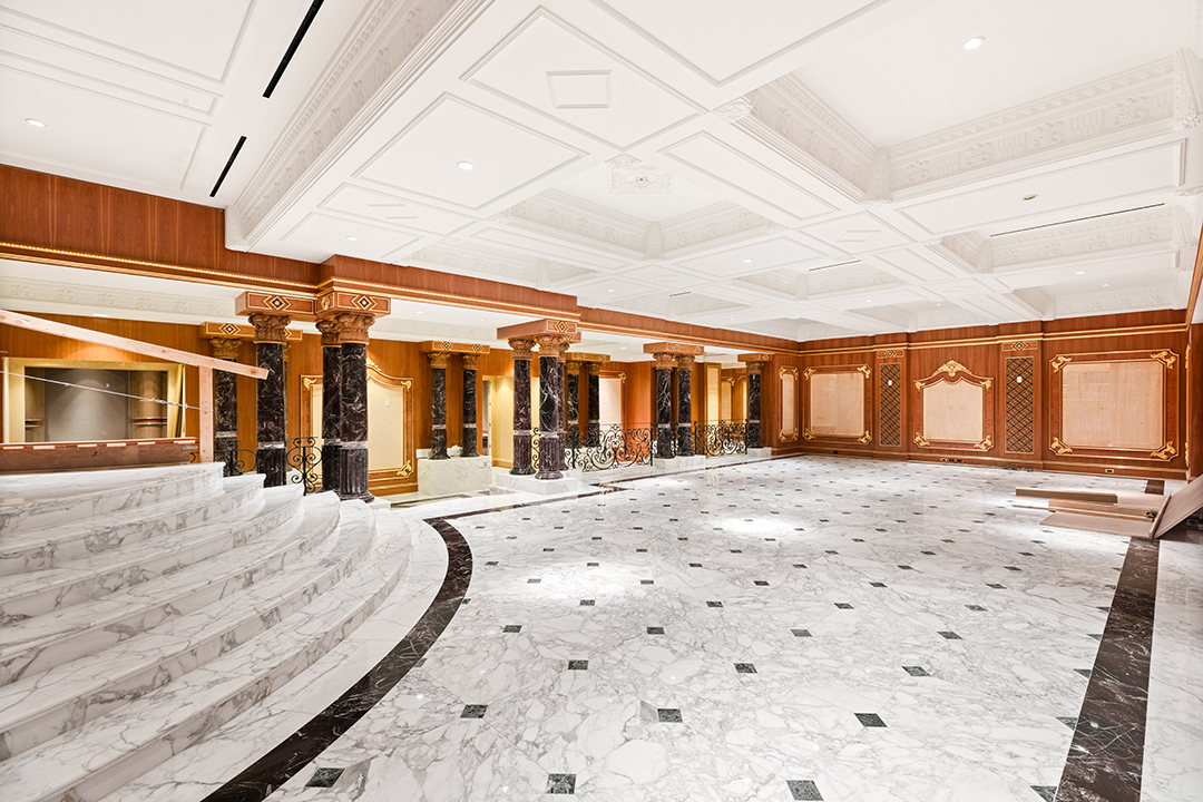 Tour A Shiny 25m Las Vegas Estate With 10 Interconnected Buildings R
