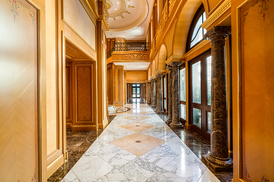 Tour A Shiny 25m Las Vegas Estate With 10 Interconnected Buildings F